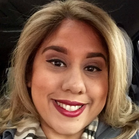 Meet your Posher, Carmen - Picture 1 of 1